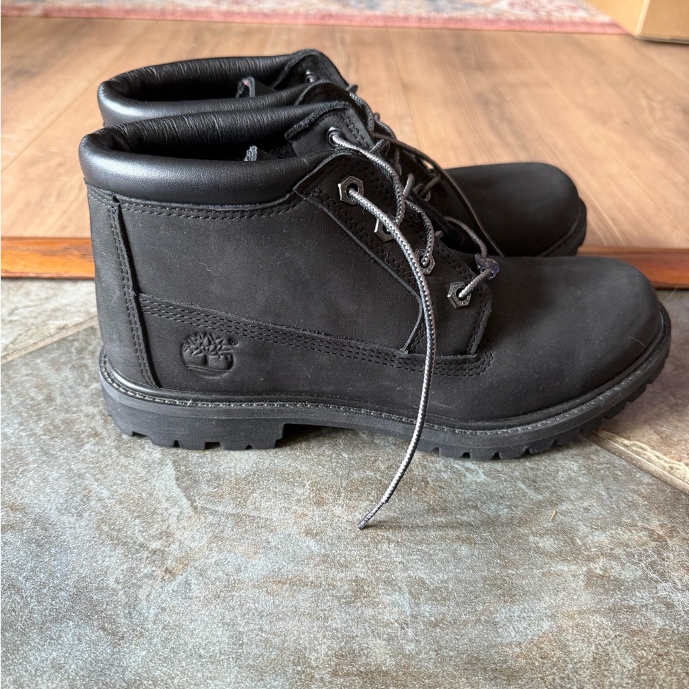 Women’s Black Timberland Boots size 8.5